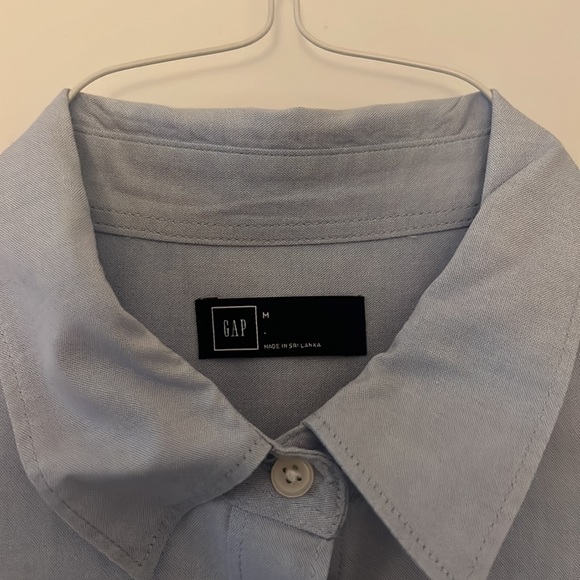 Gap Button Down - Picture 2 of 4